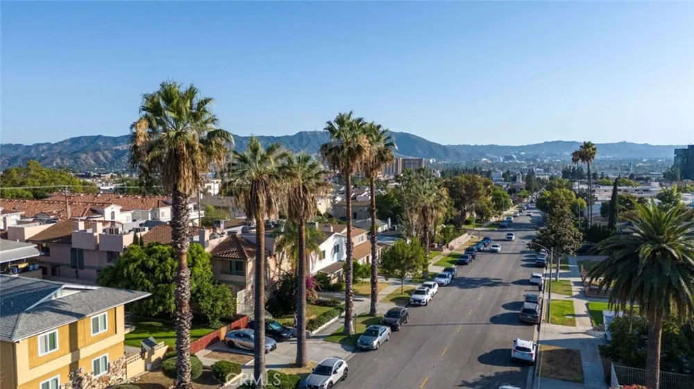 722 E Orange Grove Avenue #D Burbank, CA 91501