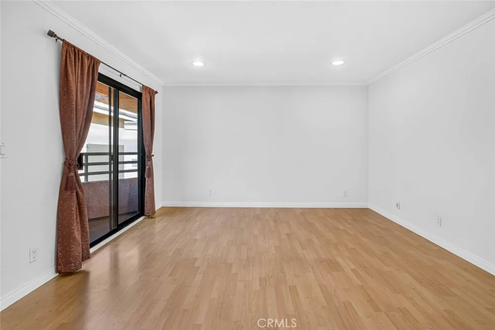 722 E Orange Grove Avenue #D Burbank, CA 91501