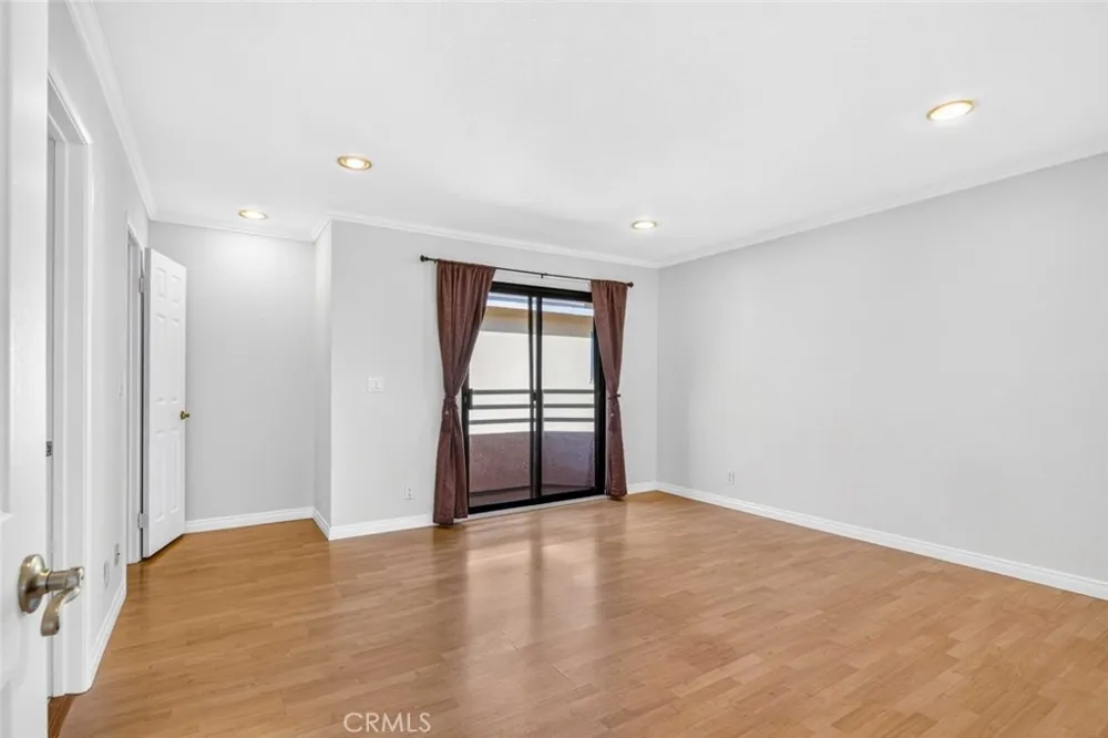 722 E Orange Grove Avenue #D Burbank, CA 91501