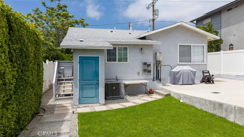 7118 Valmont Street Tujunga, CA 91042