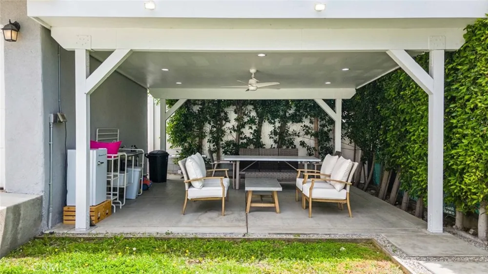 7118 Valmont Street Tujunga, CA 91042