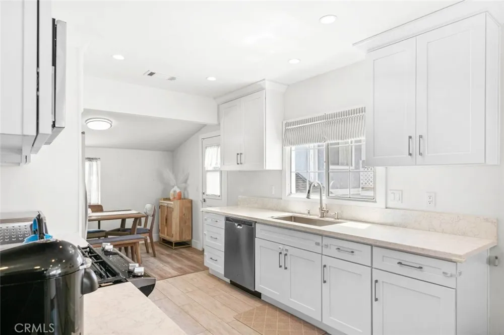 7118 Valmont Street Tujunga, CA 91042