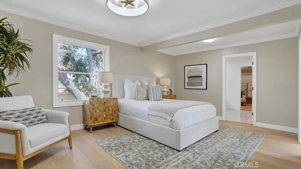 2747 E Ocean Boulevard Long Beach, CA 90803