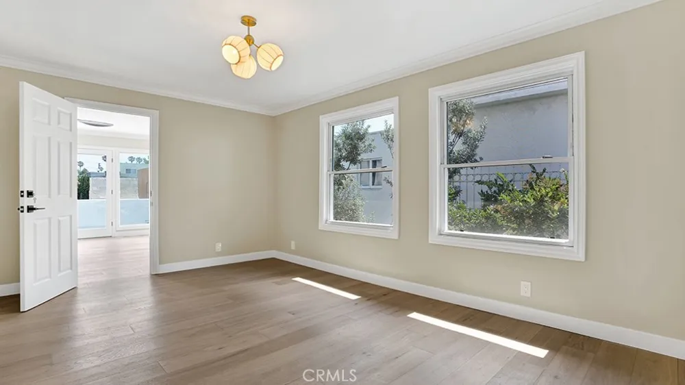 2747 E Ocean Boulevard Long Beach, CA 90803