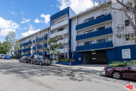 10982 ROEBLING AVENUE #429