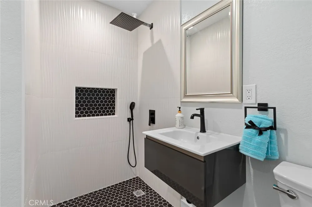 22465 Melida Mission Viejo, CA 92691