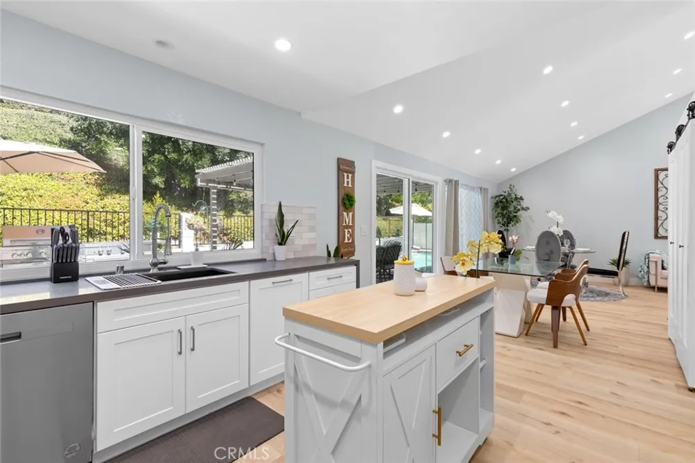 22465 Melida Mission Viejo, CA 92691