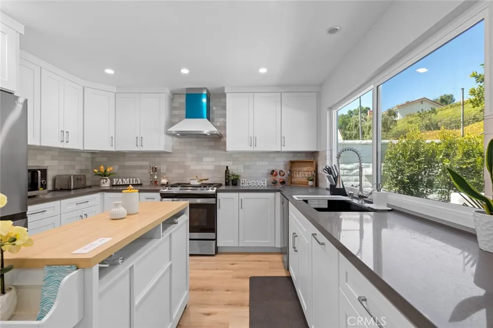 22465 Melida Mission Viejo, CA 92691