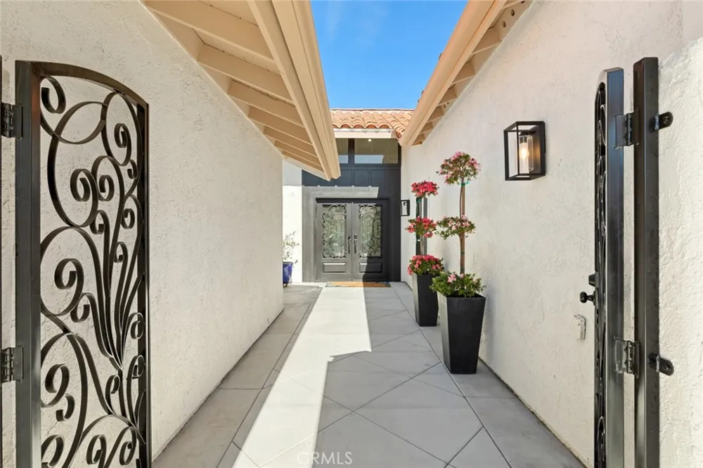 22465 Melida Mission Viejo, CA 92691