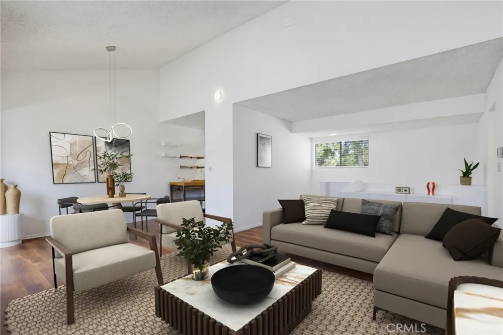 10740 Woodley Avenue #3 Granada Hills, CA 91344