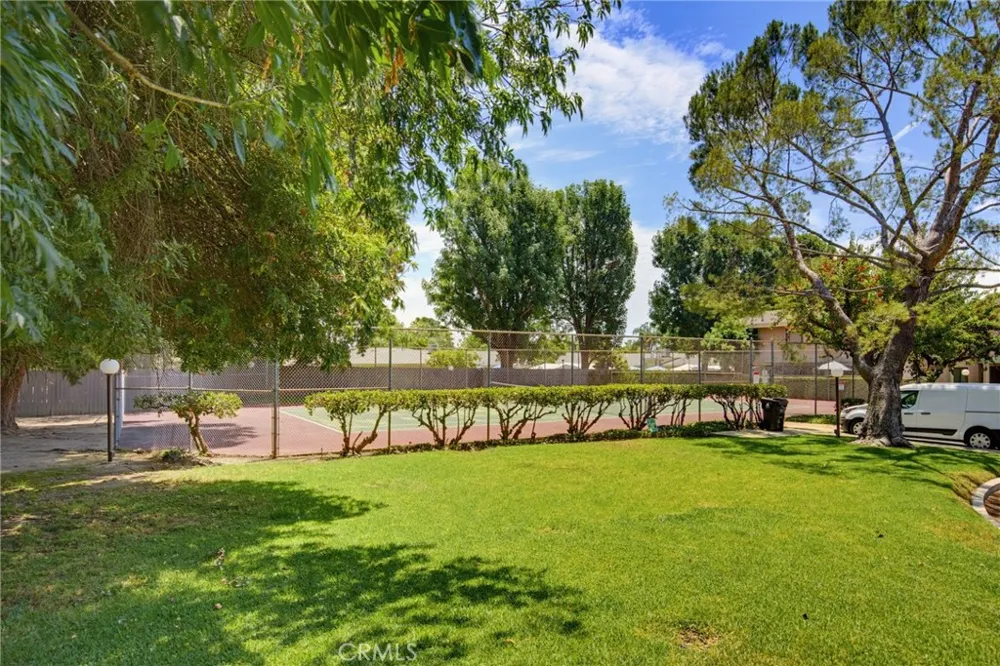 10740 Woodley Avenue #3 Granada Hills, CA 91344