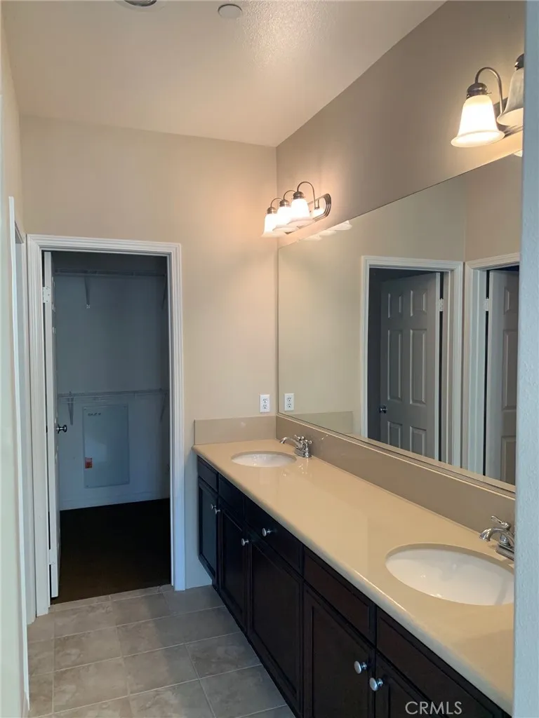608 Asbury Drive Claremont, CA 91711