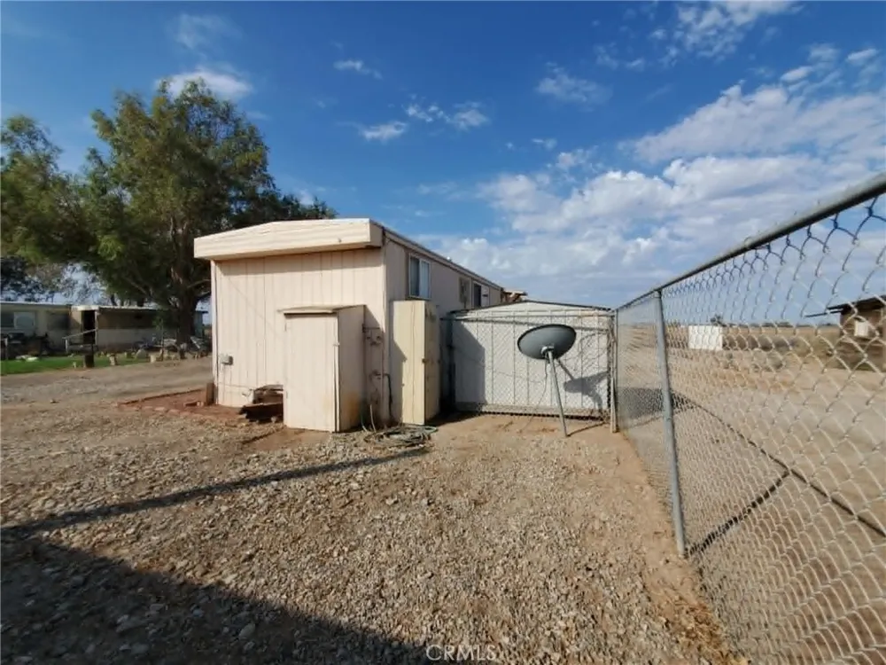 5623 Colorado River Road Blythe, CA 92225