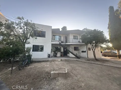5210 Oakland