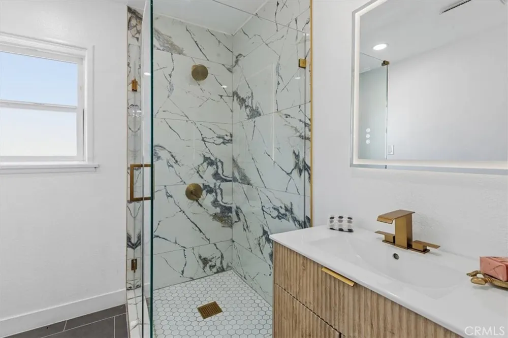 4510 Walnut Chino, CA 91710