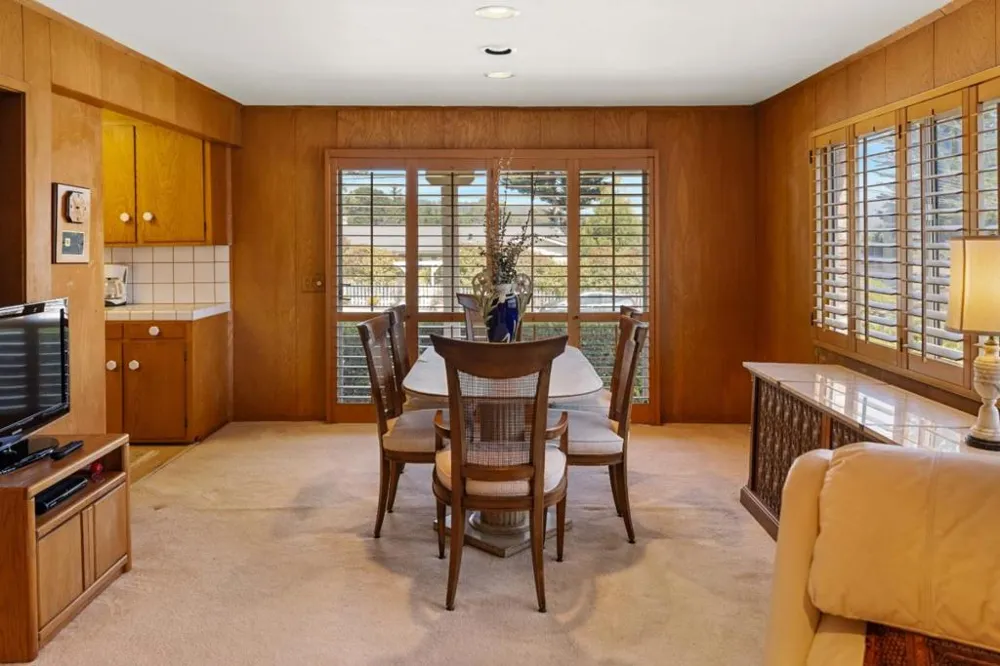 25990 S Carmel Hills Drive Carmel, CA 93923