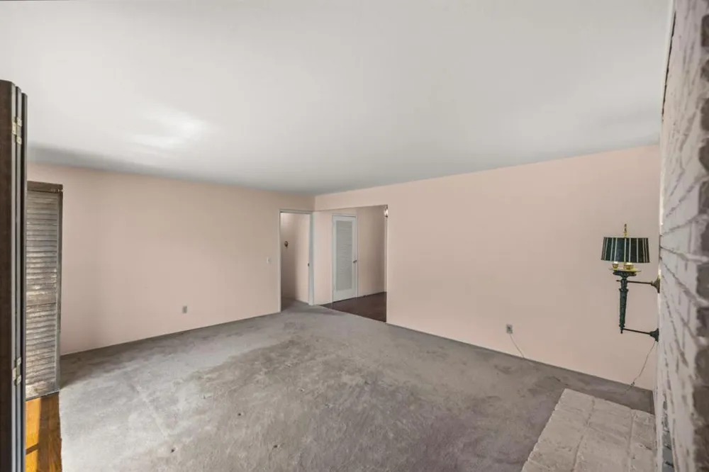 25990 S Carmel Hills Drive Carmel, CA 93923
