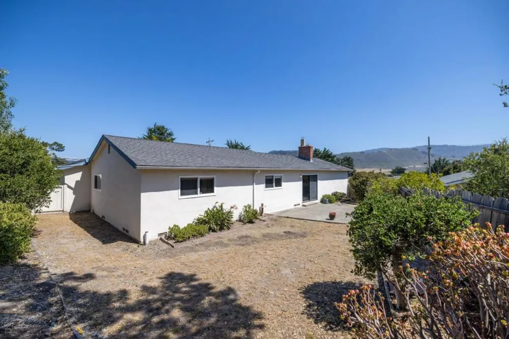 25990 S Carmel Hills Drive Carmel, CA 93923