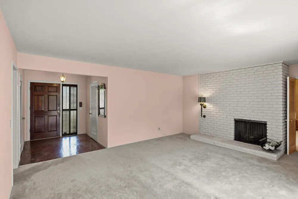 25990 S Carmel Hills Drive Carmel, CA 93923