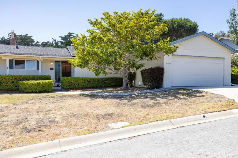 25990 S Carmel Hills Drive Carmel, CA 93923