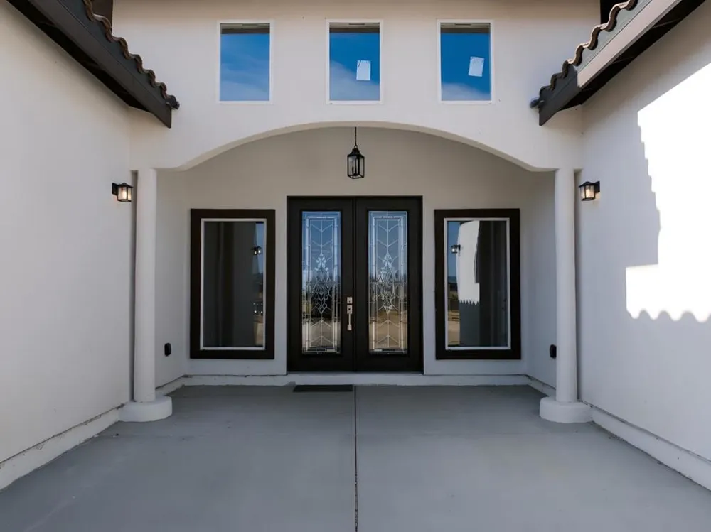 1805 W Columbia Way Lancaster, CA 93534