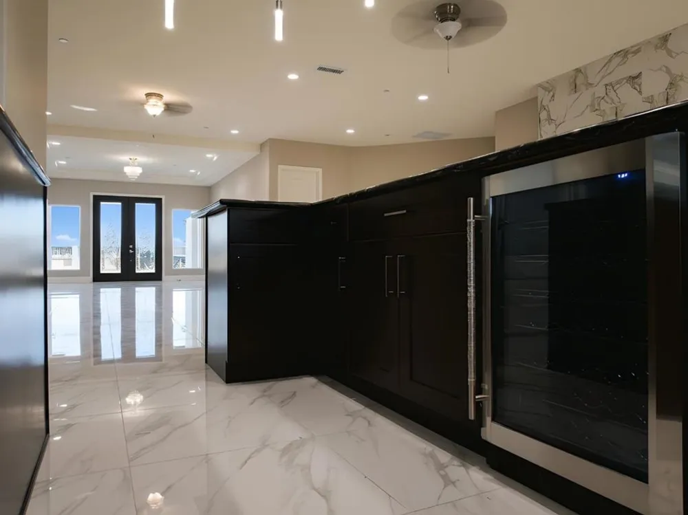 1805 W Columbia Way Lancaster, CA 93534