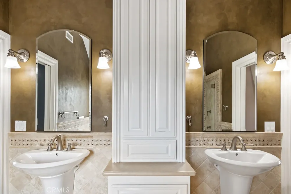 27532 Boothill Court Laguna Hills, CA 92653