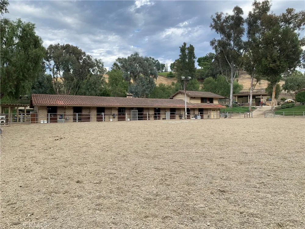 27532 Boothill Court Laguna Hills, CA 92653