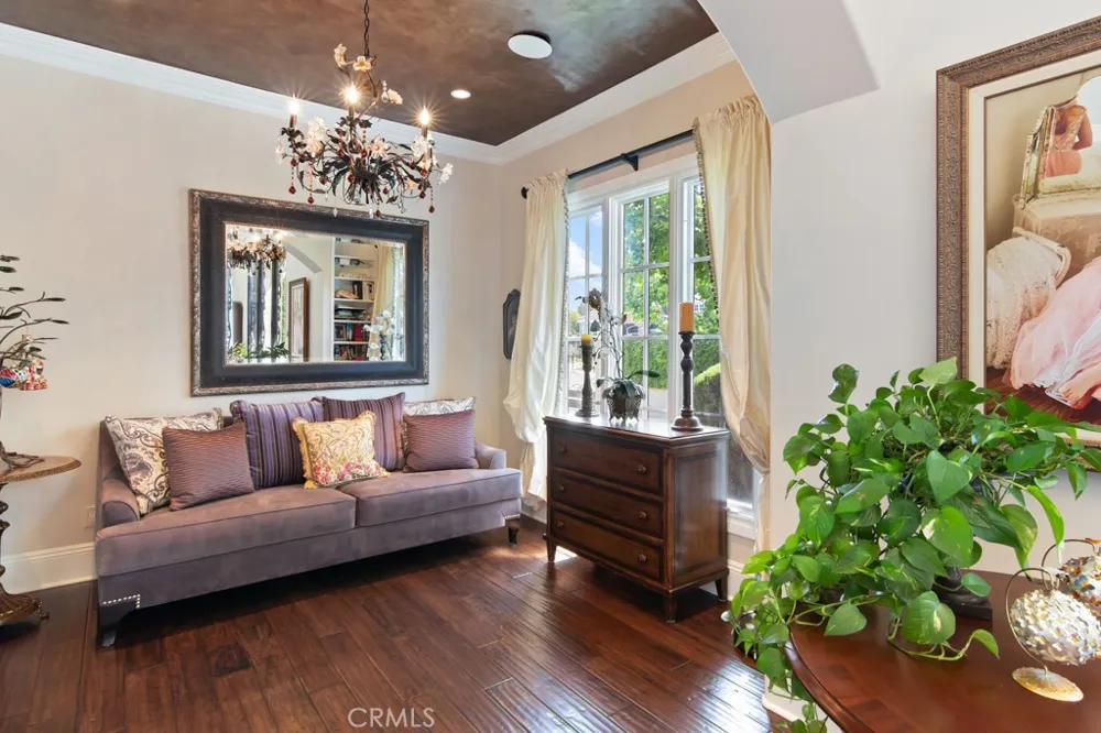 27532 Boothill Court Laguna Hills, CA 92653