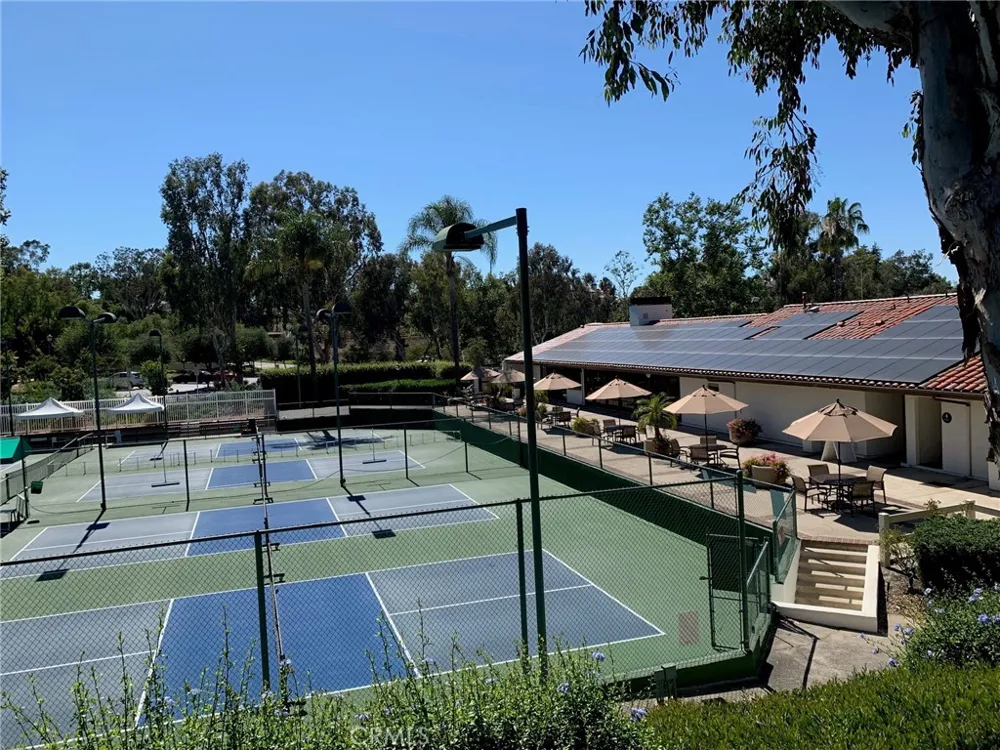 27532 Boothill Court Laguna Hills, CA 92653