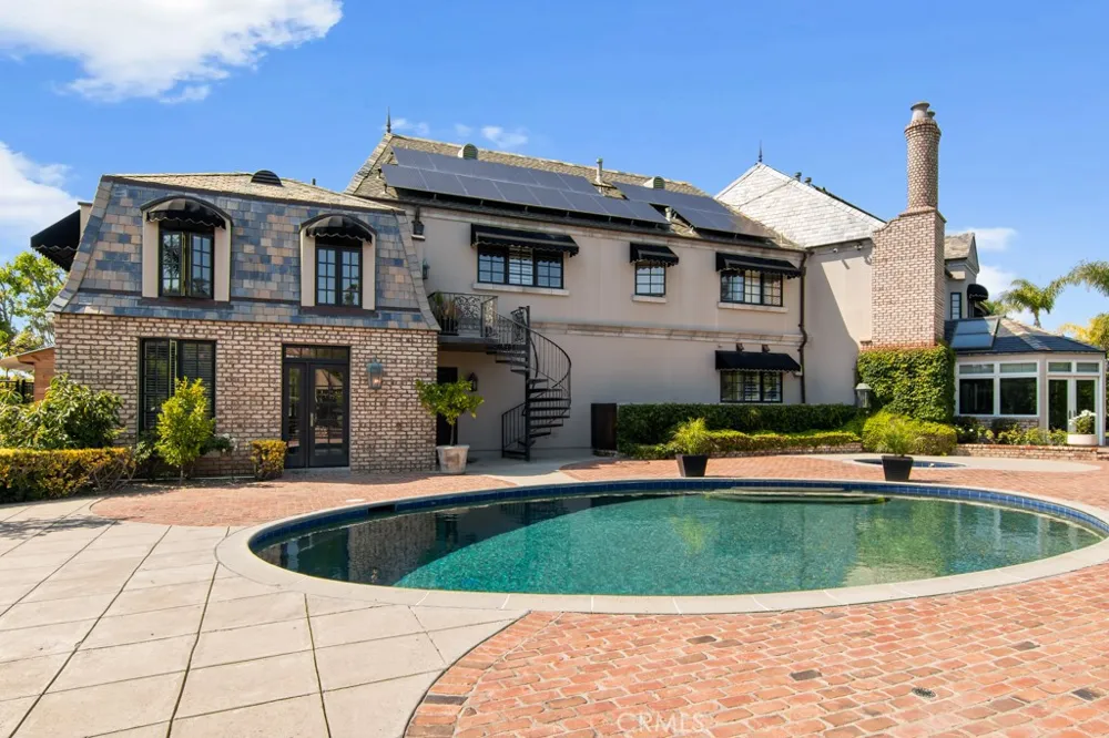 27532 Boothill Court Laguna Hills, CA 92653