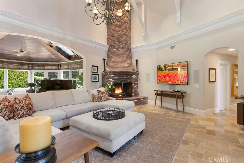 27532 Boothill Court Laguna Hills, CA 92653