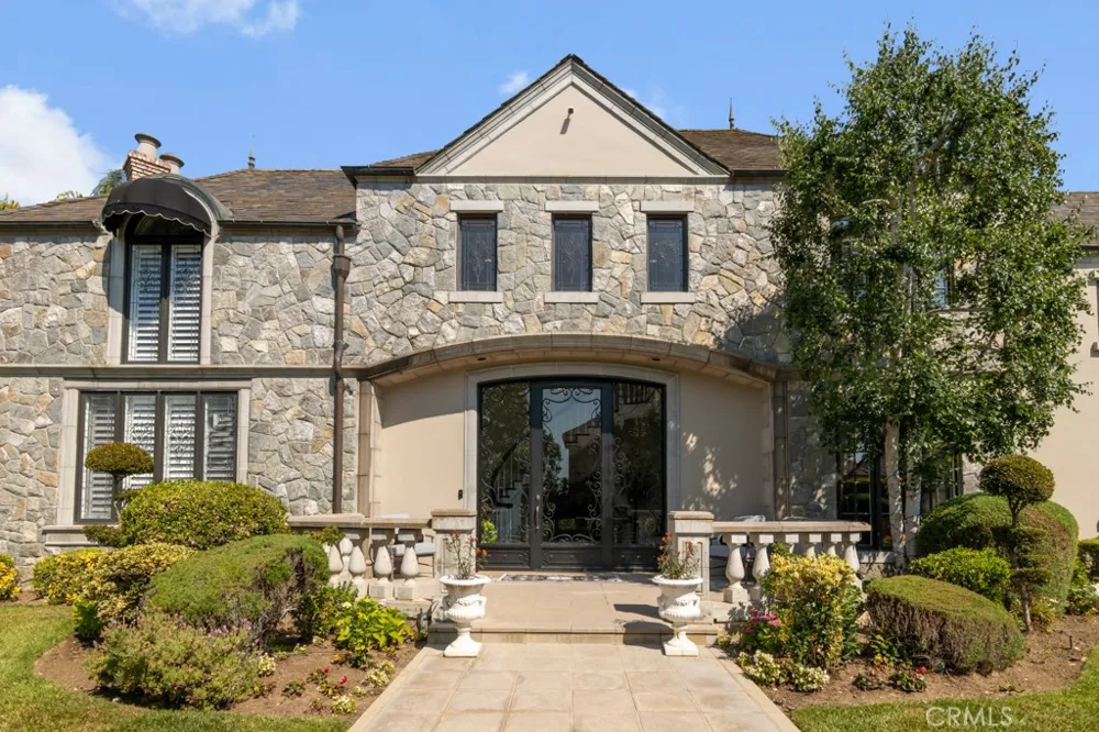 27532 Boothill Court Laguna Hills, CA 92653