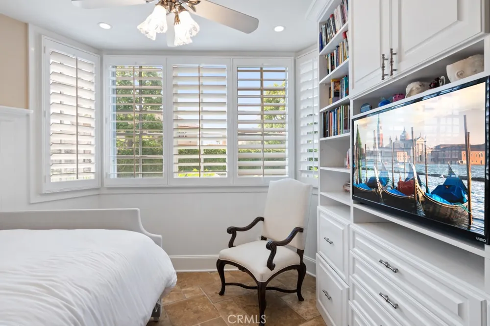 27532 Boothill Court Laguna Hills, CA 92653