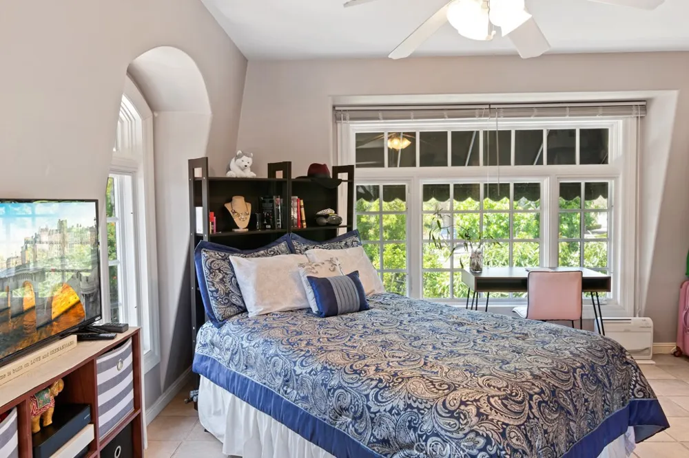 27532 Boothill Court Laguna Hills, CA 92653