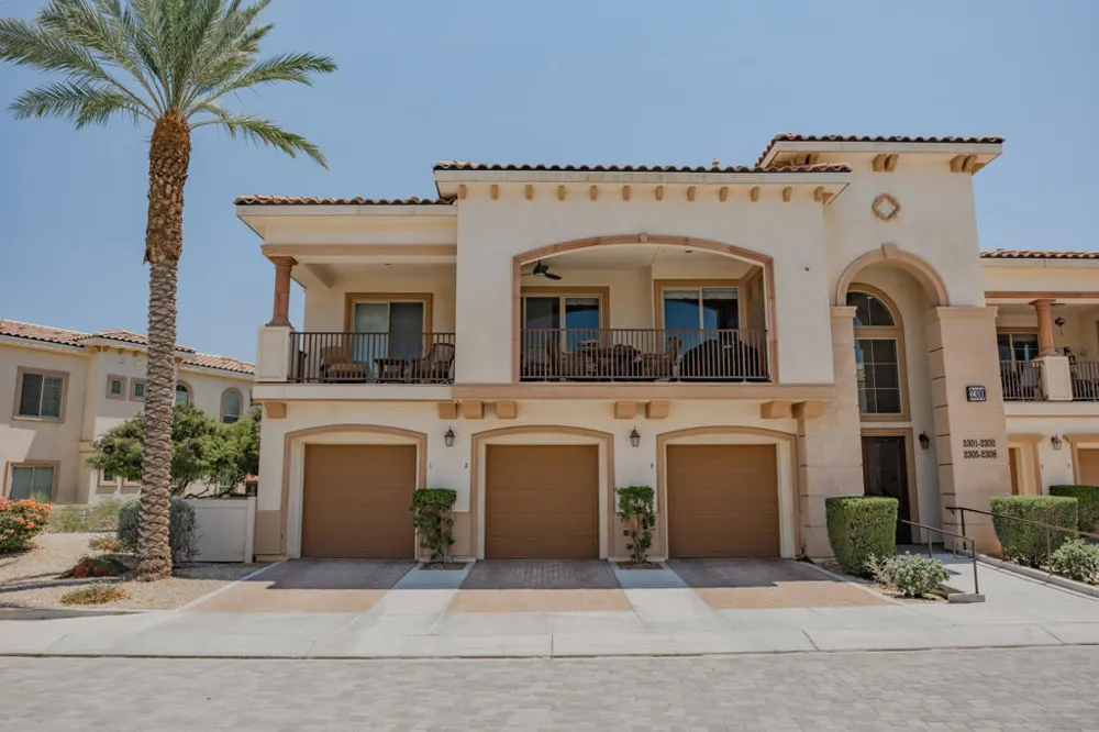 2300 Via Calderia #2305 Palm Desert, CA 92260