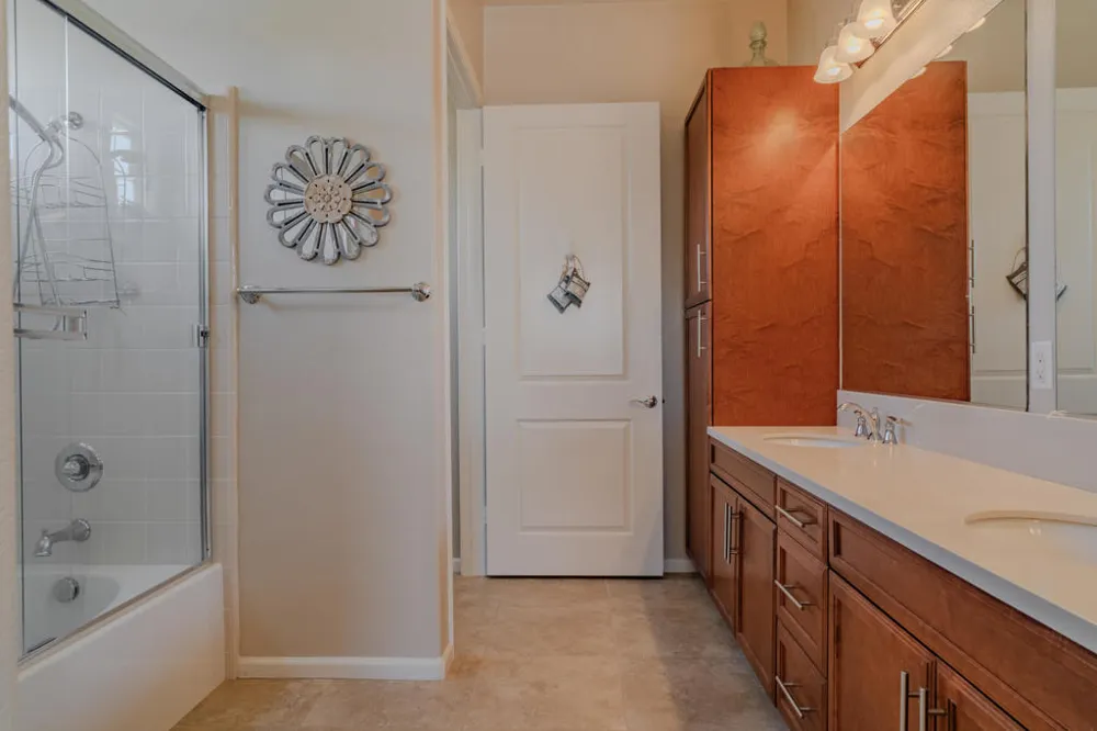 2300 Via Calderia #2305 Palm Desert, CA 92260