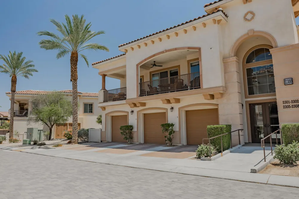 2300 Via Calderia #2305 Palm Desert, CA 92260