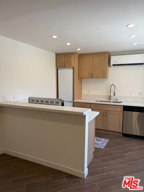 64285 Spyglass Avenue #16