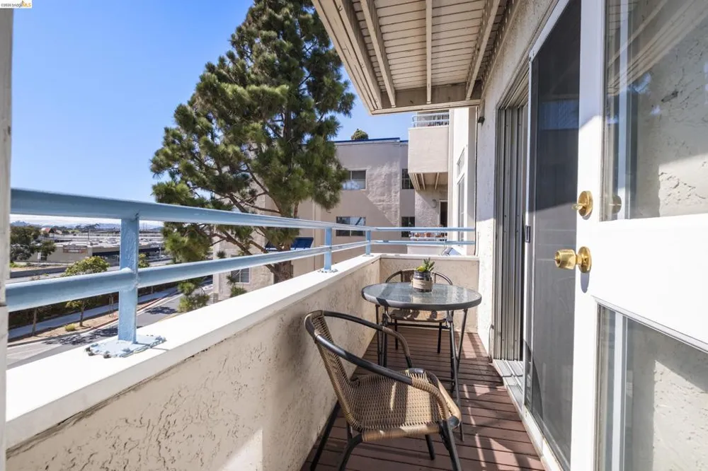 535 Pierce St #1207 Albany, CA 94706