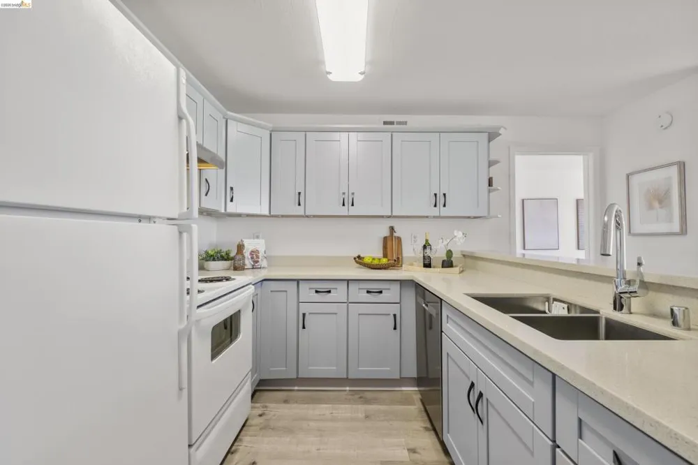 535 Pierce St #1207 Albany, CA 94706