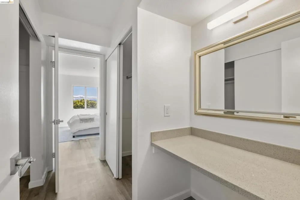 535 Pierce St #1207 Albany, CA 94706