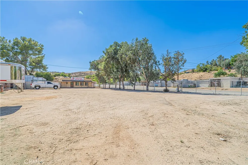 33604 Agua Dulce Canyon Agua Dulce, CA 91390