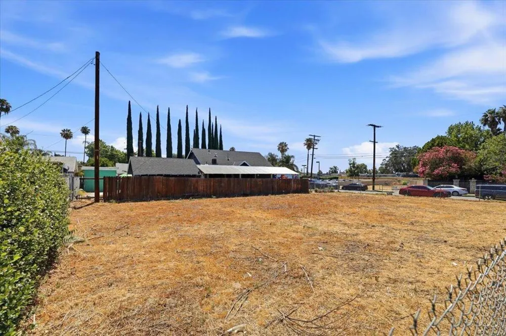 1923 Belle Street San Bernardino, CA 92404