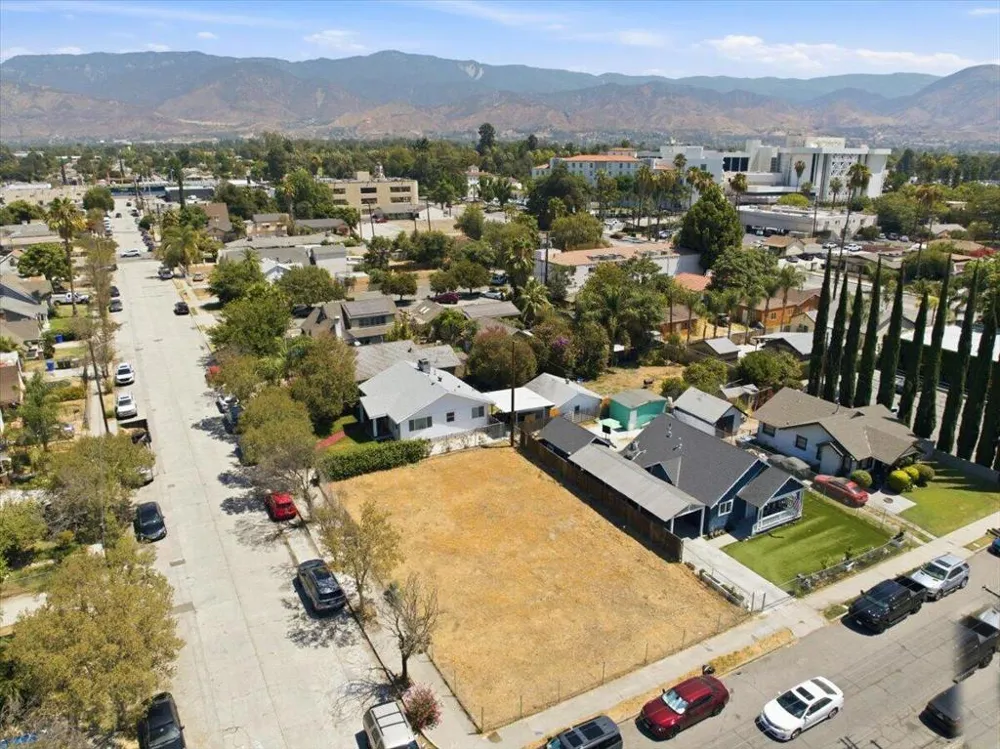 1923 Belle Street San Bernardino, CA 92404