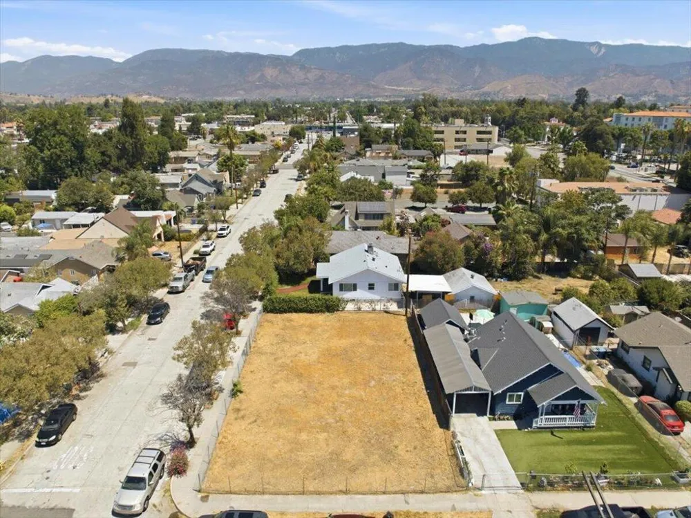 1923 Belle Street San Bernardino, CA 92404