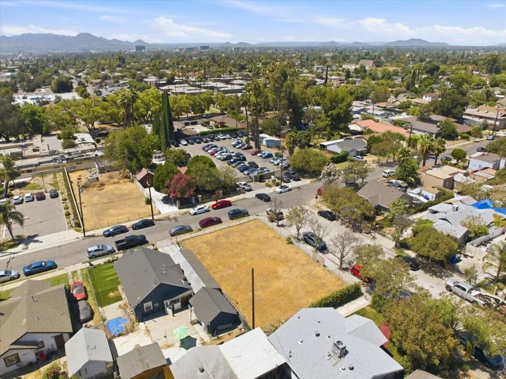 1923 Belle Street San Bernardino, CA 92404