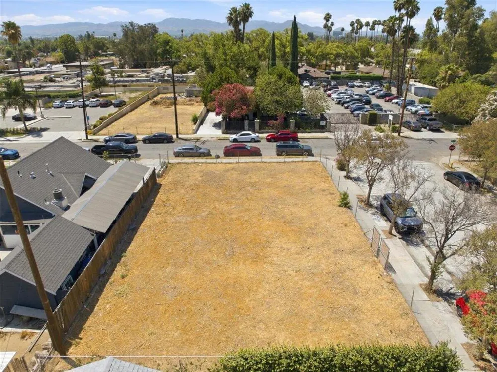 1923 Belle Street San Bernardino, CA 92404