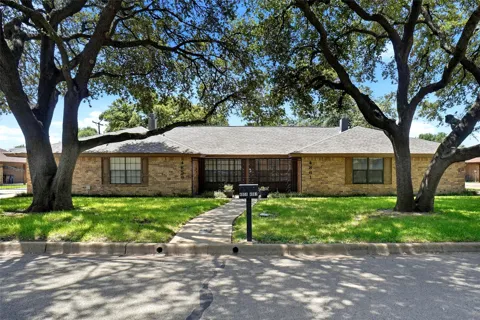 4861 Ledgestone Court