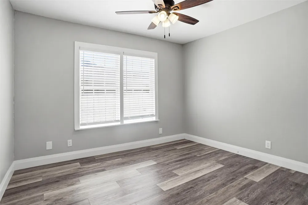 705 Vine Street Euless, TX 76040